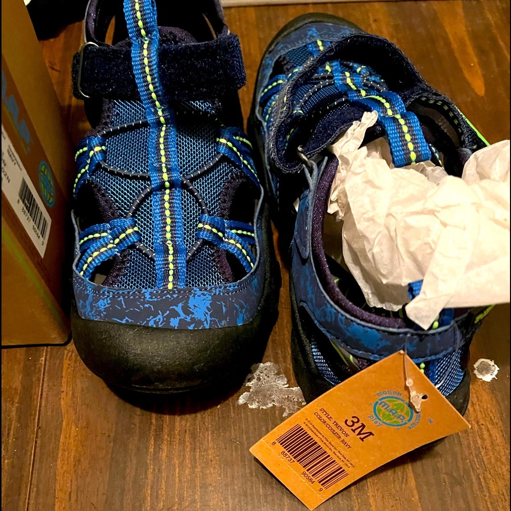Kids shoes